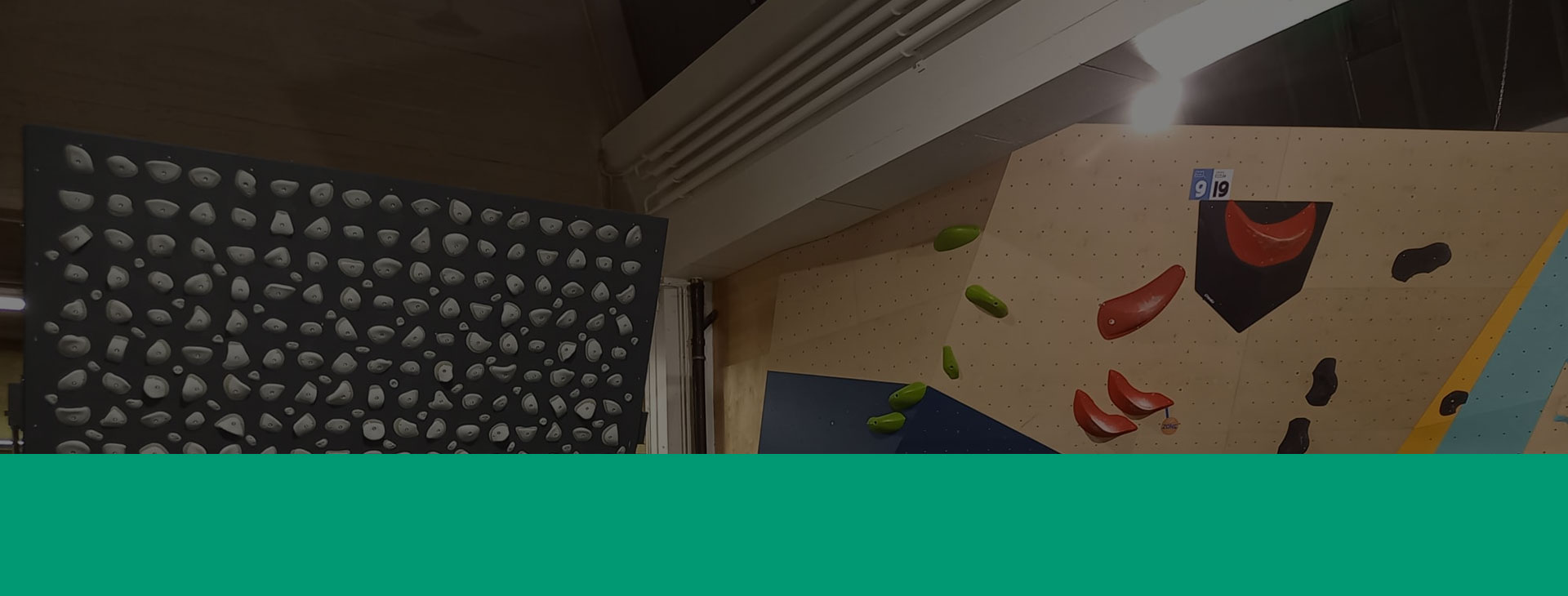 Distributeur kilter board et prises escalade